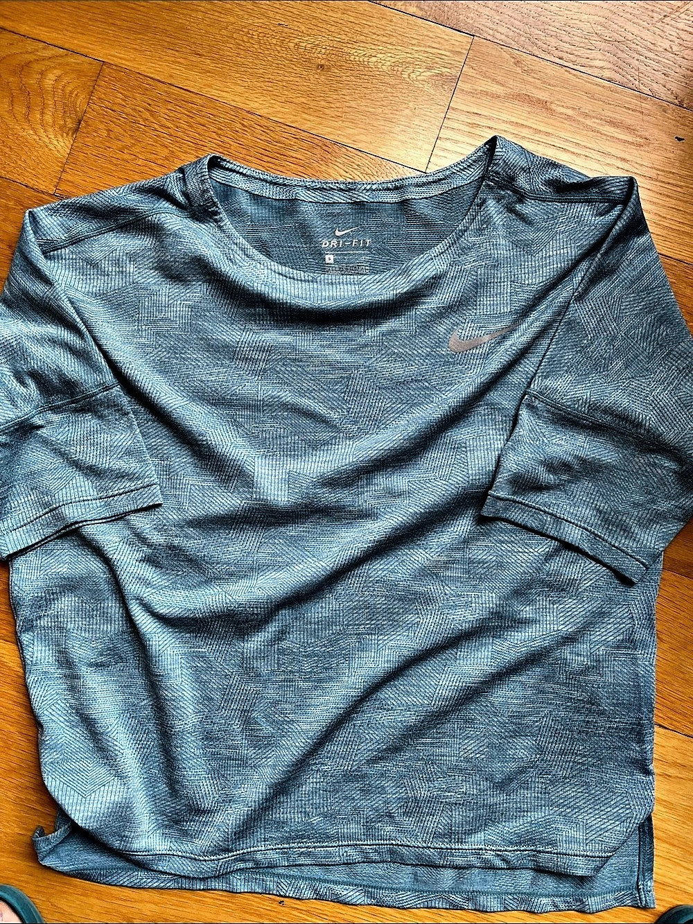 Nike Dri-FIT Athletic Short Sleeve Tee in Blue Size Medium